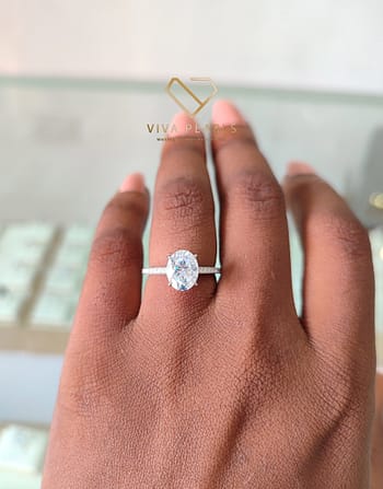 Aurora Radiance Moissanite Proposal Ring