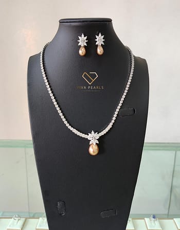 Golden Luster Necklace and Earrings Set